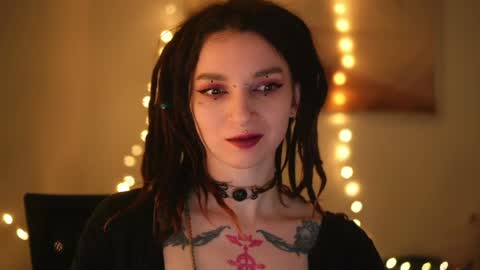 Snapshot of _alicemorrison_ chatting on 04.18.26 Alice Morrison Mistress Datura online show from 04.18.26