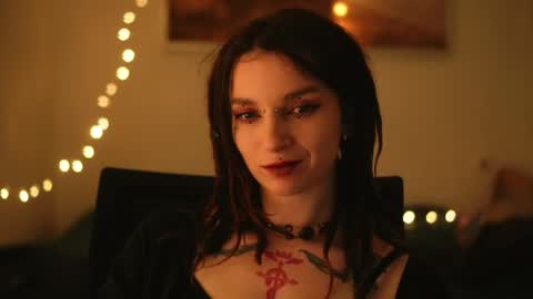 Snapshot of _alicemorrison_ chatting on 04.18.26 Alice Morrison Mistress Datura online show from 04.18.26