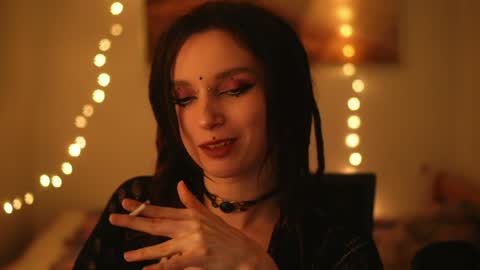 Snapshot of _alicemorrison_ chatting on 04.19.26 Alice Morrison Mistress Datura online show from 04.19.26