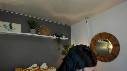  Alice  online show from 02.21.25