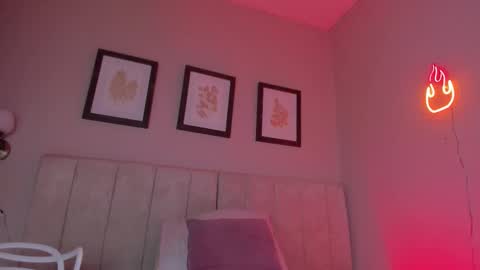 Hii I m Alison   online show from 11.11.25