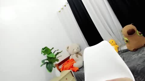 Thea online show from 11.23.25