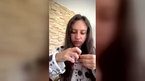 _alyson online show from 02.04.26