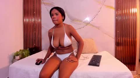 Snapshot of _anais_rose_ chatting on 05.06.26 ANAIS online show from 05.06.26