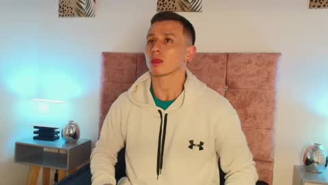 _andrewfalcon2 online show from 01.14.25