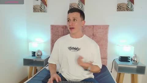 _andrewfalcon2 online show from 01.19.25