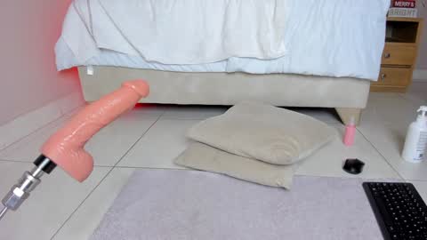 ngela  online show from 12.11.24