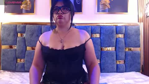 Angela  online show from 04.18.26