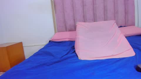 Any online show from 02.08.25