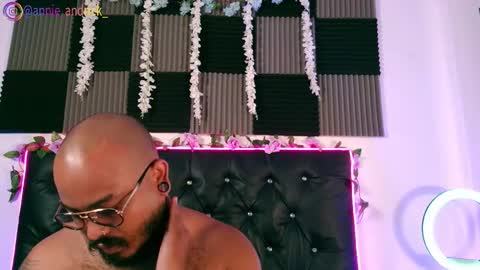 Annie Andrick online show from 03.05.26