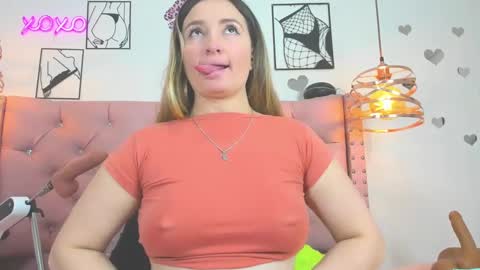 Snapshot of _antonella_11 chatting on 10.07.25 _antonella_11 online show from 10.07.25