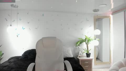 antonnela online show from 04.15.26