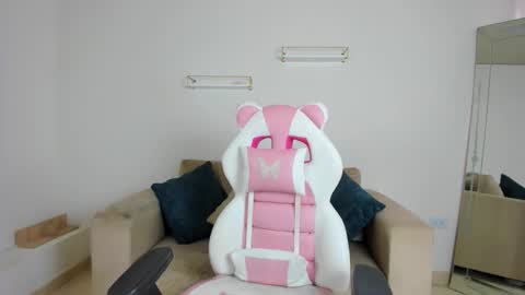    online show from 02.10.26