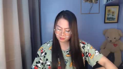 Snapshot of _arah chatting on 05.20.26 arah online show from 05.20.26