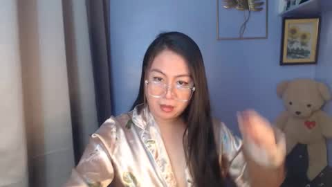 Snapshot of _arah chatting on 05.21.26 arah online show from 05.21.26