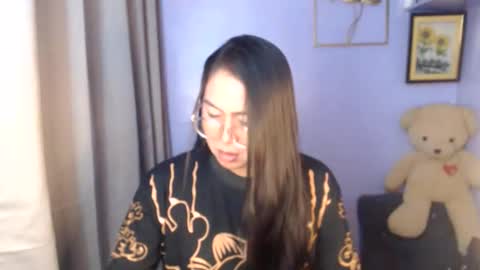 Snapshot of _arah chatting on 05.22.26 arah online show from 05.22.26