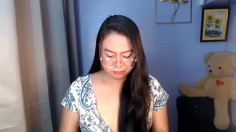 Snapshot of _arah chatting on 05.25.26 arah online show from 05.25.26