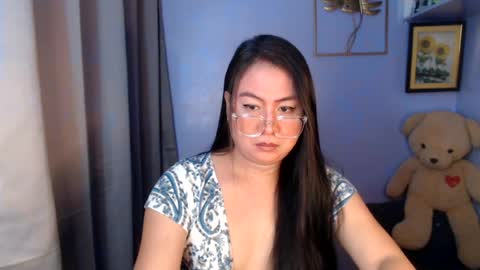 Snapshot of _arah chatting on 06.13.26 arah online show from 06.13.26