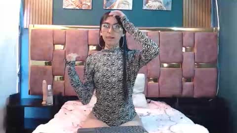 Aranza.  online show from 05.15.26