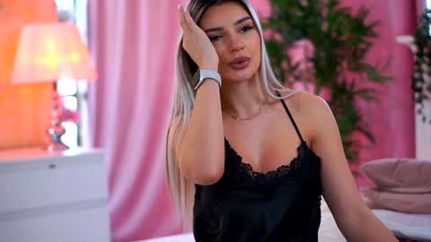 Arielle online show from 02.04.25