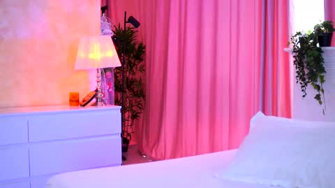 Arielle online show from 11.05.25