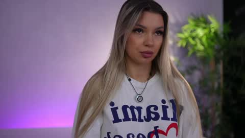 Arielle online show from 04.01.26