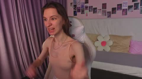 _ash_leyy_ online show from 05.13.26