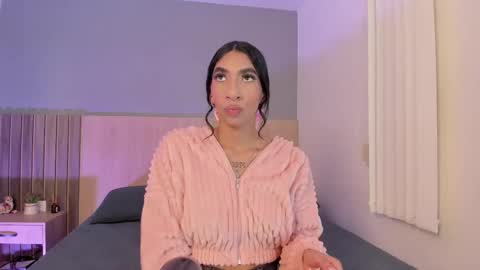 Ashly online show from 10.05.25