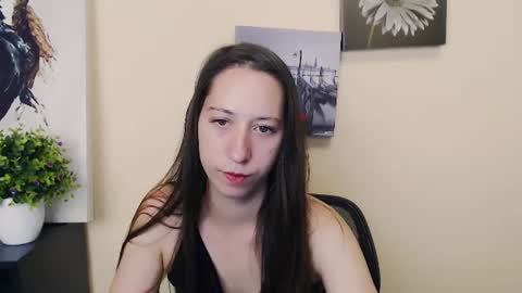 Snapshot of _astraia_ chatting on 06.15.26 _astraia_ online show from 06.15.26