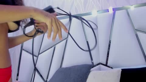 Aura online show from 02.01.25