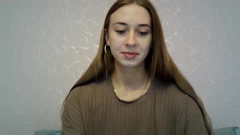 Snapshot of _aurora_sweet chatting on 10.04.25 _aurora_sweet online show from 10.04.25