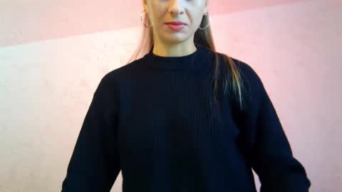 Snapshot of _aurora_sweet chatting on 10.22.25 _aurora_sweet online show from 10.22.25