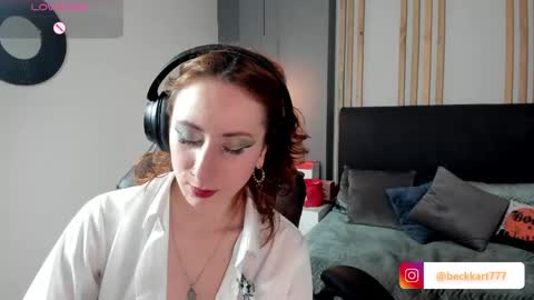 Snapshot of _beck_art_ chatting on 04.29.26 Sofia online show from 04.29.26