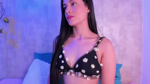 Snapshot of _bihanca chatting on 12.11.24 Bihanca online show from 12.11.24