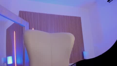 Snapshot of _bihanca chatting on 02.27.25 Bihanca online show from 02.27.25