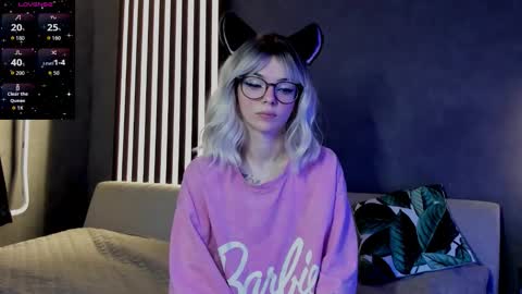 Olivia Subscribe to my Fansly -   online show from 03.15.26