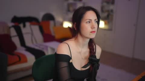 Lili online show from 04.11.26