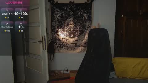 Laura online show from 12.09.24