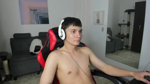 Snapshot of _blakee chatting on 12.26.24 B L A K E online show from 12.26.24