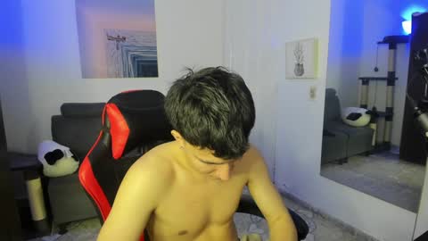 Snapshot of _blakee chatting on 01.12.25 B L A K E online show from 01.12.25