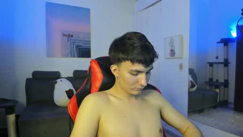 Snapshot of _blakee chatting on 01.17.25 B L A K E online show from 01.17.25