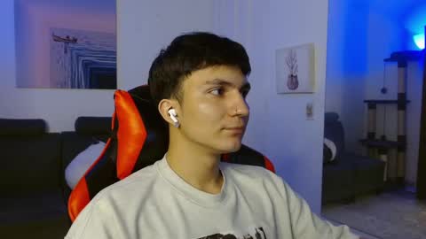 Snapshot of _blakee chatting on 01.31.25 B L A K E online show from 01.31.25