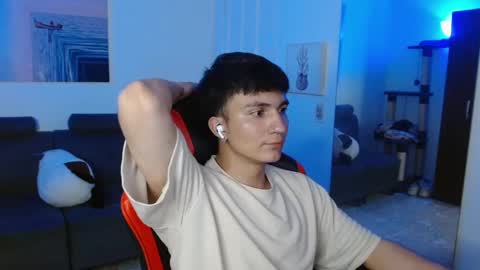 Snapshot of _blakee chatting on 03.04.25 B L A K E online show from 03.04.25