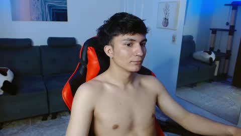 Snapshot of _blakee chatting on 03.05.25 B L A K E online show from 03.05.25