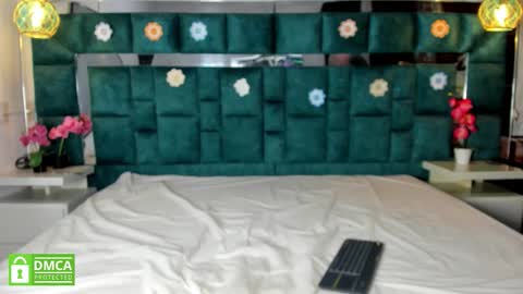 _bonnyandclyde online show from 01.08.26