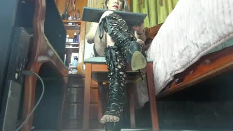 Brenda online show from 04.10.26