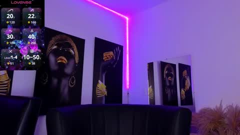 Snapshot of _brenna_hanson_ chatting on 10.10.25 Brenna online show from 10.10.25