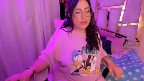 Angie  Independent model online show from 01.15.26