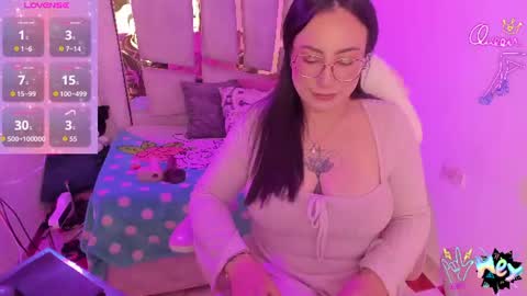 Snapshot of _briigite chatting on 06.17.26 Angie Independent model online show from 06.17.26