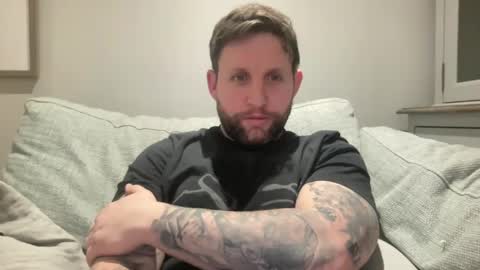 Snapshot of _british_hung_ chatting on 02.13.25 UK BigThick Cock online show from 02.13.25